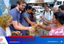 തെരുവോര ആശുപത്രി അന്നദാനത്തിൽ പങ്കാളിയായി അമേരിക്കക്കാരൻ