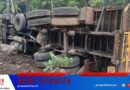 ടോറസ് ലോറി നിയന്ത്രണം നഷ്ടപ്പെട്ട് ഇരുചക്ര വാഹനത്തെ ഇടിച്ച് മറിഞ്ഞു