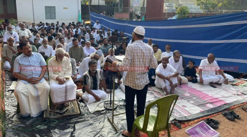 ഈദ്ഗാഹുകളില്‍ ആയിരക്കണക്കിന് വിശ്വാസികള്‍പങ്കെടുത്തും