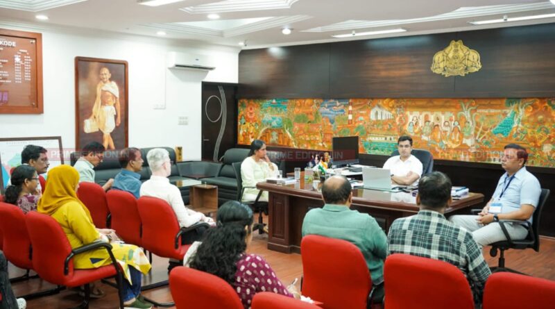 നിയമസഭ തിരഞ്ഞെടുപ്പ്: രാഷ്ട്രീയ പാര്ട്ടി പ്രതിനിധികളുടെ യോഗം ചേര്ന്നു നിയമസഭ തിരഞ്ഞെടുപ്പ്: രാഷ്ട്രീയ പാര്ട്ടി പ്രതിനിധികളുടെ യോഗം ചേര്ന്നു