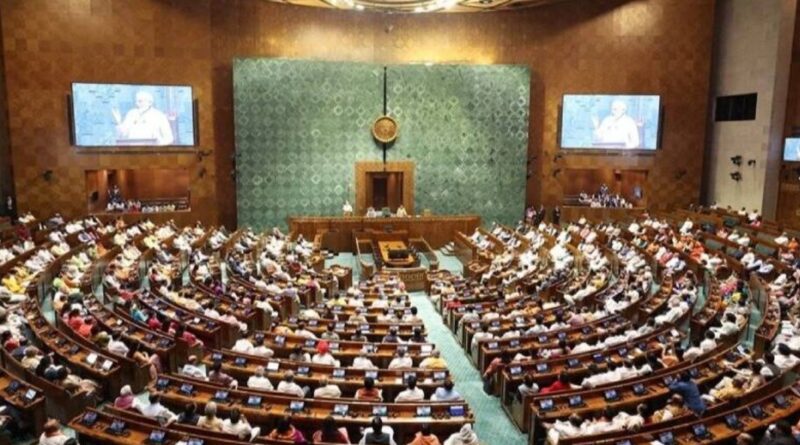 ലോക്സഭാ സീറ്റുകളുടെ എണ്ണം 543ൽ നിന്ന് 850 ആയി വർധിപ്പിക്കാൻ കേന്ദ്രസർക്കാർ ലോക്സഭാ സീറ്റുകളുടെ എണ്ണം 543ൽ നിന്ന് 850 ആയി വർധിപ്പിക്കാൻ കേന്ദ്രസർക്കാർ