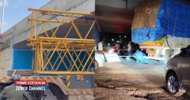 കൊയിലാണ്ടി അണ്ടർപാസിൽ ട്രെയിലർ ലോറി കുടുങ്ങി; മുന്നറിയിപ്പ് ബോർഡുകളില്ല, അധികൃതർ തിരിഞ്ഞുനോക്കുന്നില്ലെന്ന് പരാതി കൊയിലാണ്ടി അണ്ടർപാസിൽ ട്രെയിലർ ലോറി കുടുങ്ങി; മുന്നറിയിപ്പ് ബോർഡുകളില്ല, അധികൃതർ തിരിഞ്ഞുനോക്കുന്നില്ലെന്ന് പരാതി