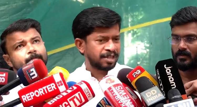 “ഏഷ്യൻ ഗെയിംസ് മെഡൽ ജേതാക്കൾക്ക് വൻ തുക പാരിതോഷികം; സ്വർണം നേടുന്ന മലയാളി താരങ്ങൾക്ക് 50 ലക്ഷം രൂപ പ്രഖ്യാപിച്ച് സംസ്ഥാന സർക്കാർ” “ഏഷ്യൻ ഗെയിംസ് മെഡൽ ജേതാക്കൾക്ക് വൻ തുക പാരിതോഷികം; സ്വർണം നേടുന്ന മലയാളി താരങ്ങൾക്ക് 50 ലക്ഷം രൂപ പ്രഖ്യാപിച്ച് സംസ്ഥാന സർക്കാർ”