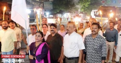 യുപിഐ ഇടപാടുകൾക്ക് അമിത ചാർജ്; കൊയിലാണ്ടിയിൽ വ്യാപാരികളുടെ പന്തംകൊളുത്തി പ്രകടനം